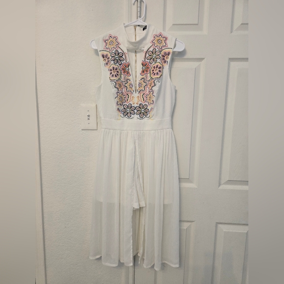 XOXO romper Suit - Picture 2 of 14